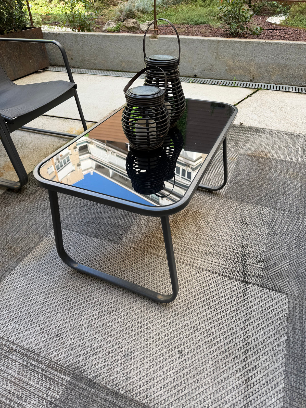 Mesita de terraza (metal/cristal)
