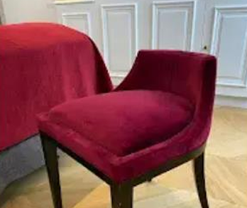 Petite Assise Velours Rouge Hêtre Massif