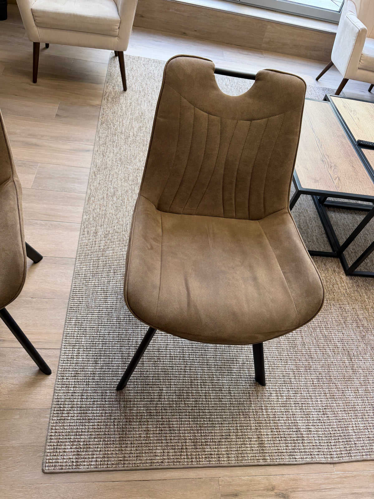 Silla de comedor piel marrón