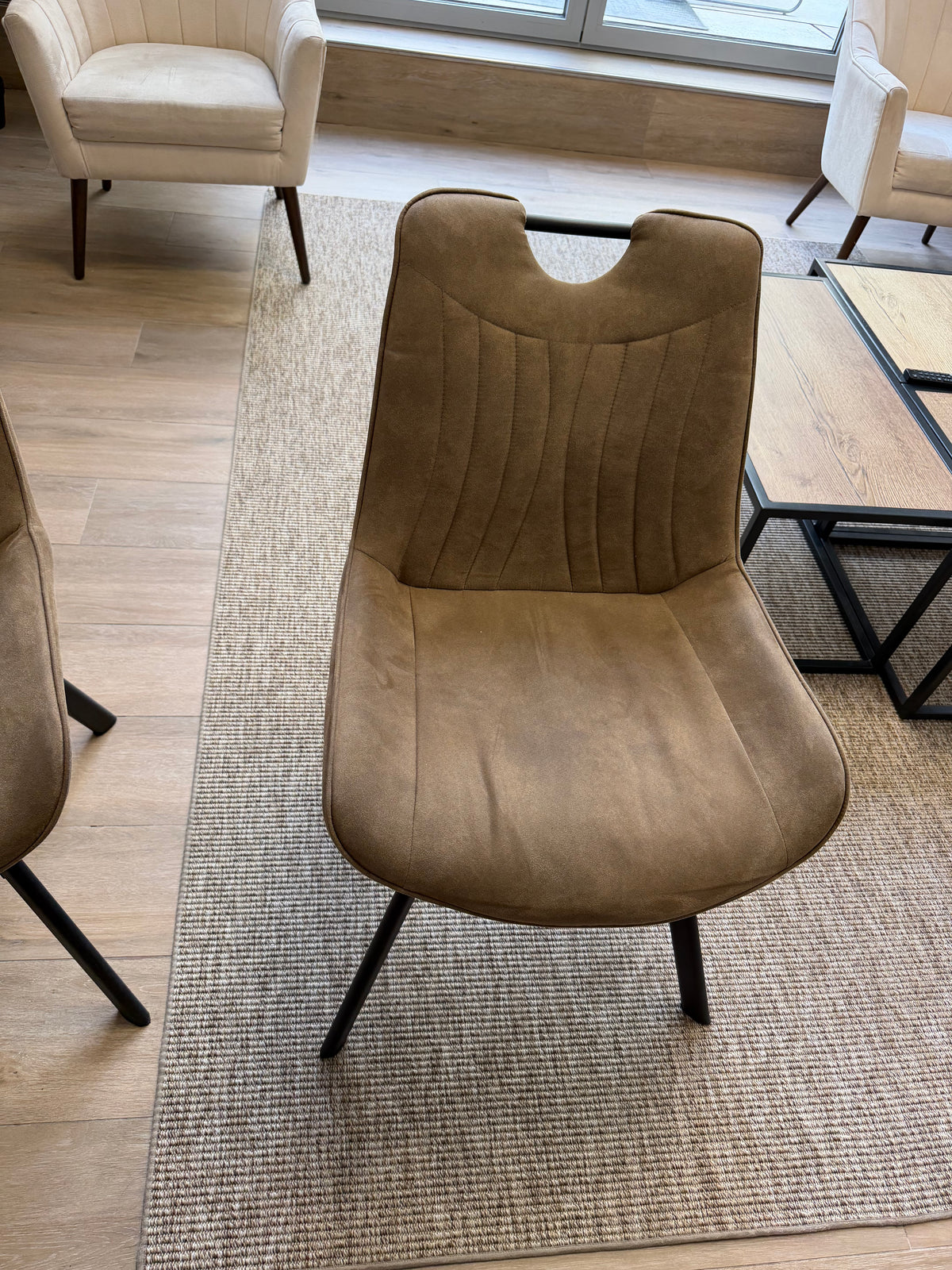 Silla de comedor piel marrón