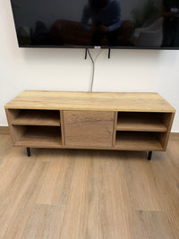 Mueble bajo TV madera (x2, distribución distinta)