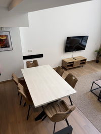 Mesa de comedor beige (6 comensales)