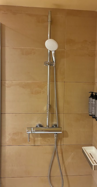 Conjunto de ducha termostática cromada