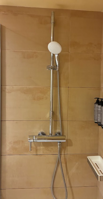 Conjunto de ducha termostática cromada