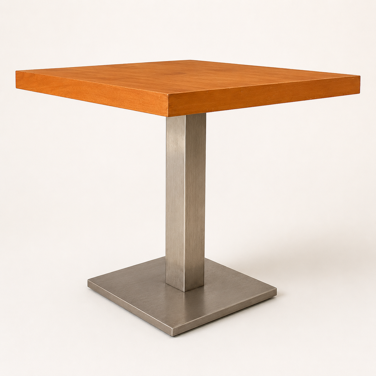 Mesa de comedor con base metálica