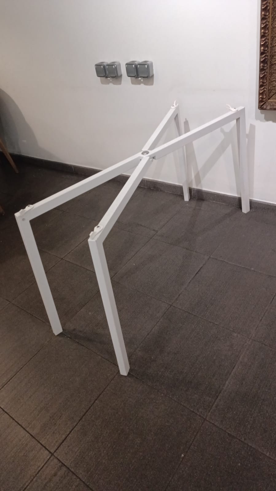 Mesa redonda grande para eventos (160cm)