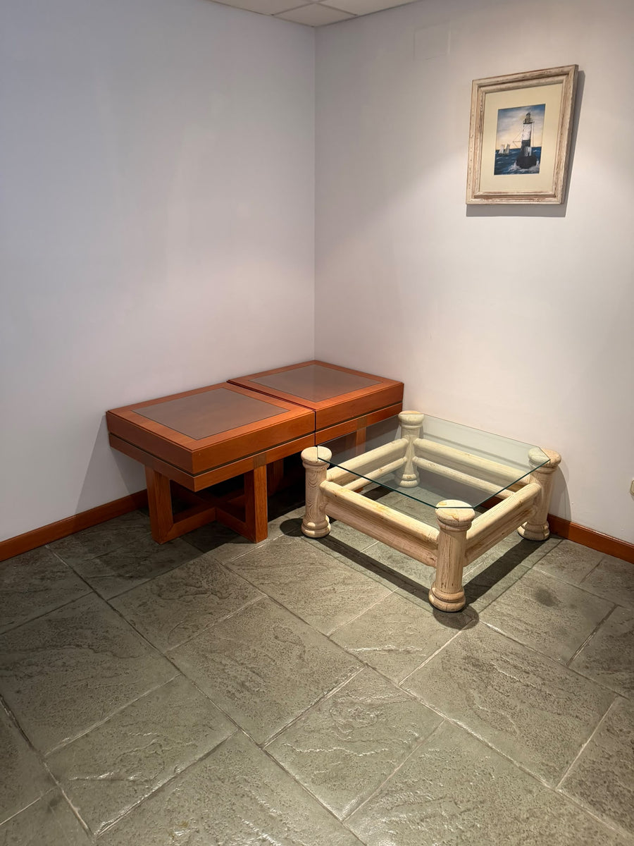 Mesita de centra de madera maciza