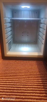 Minibar silencieux 26L noir porte vitrée