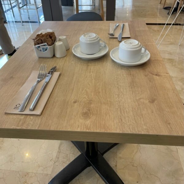 Lot de 10 tables