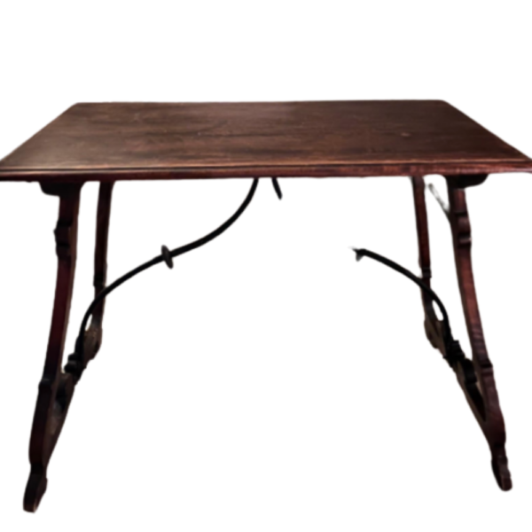 Mesa mallorquín