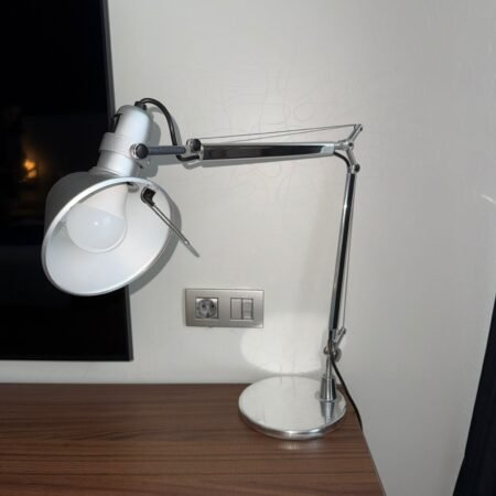 Lámpara de escritorio