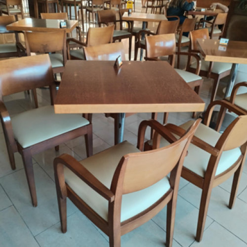 mesapequeñacuadrada